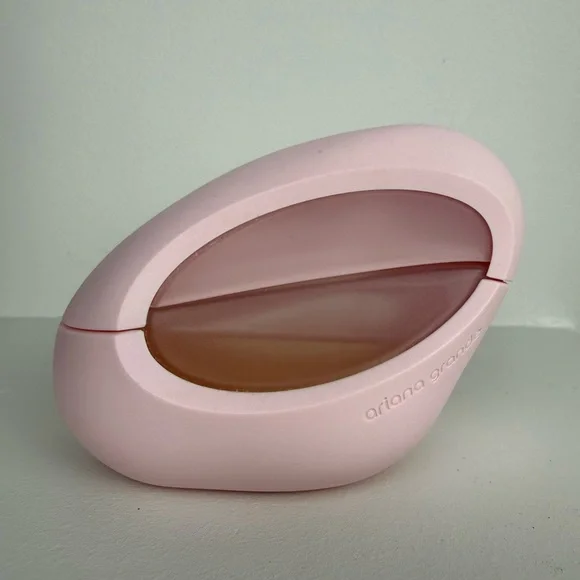 Ariana Grande Soft Pink Perfume Bottle - Picture 1 of 3